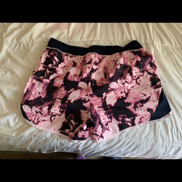 Champion lined shorts - Picture 3 of 3